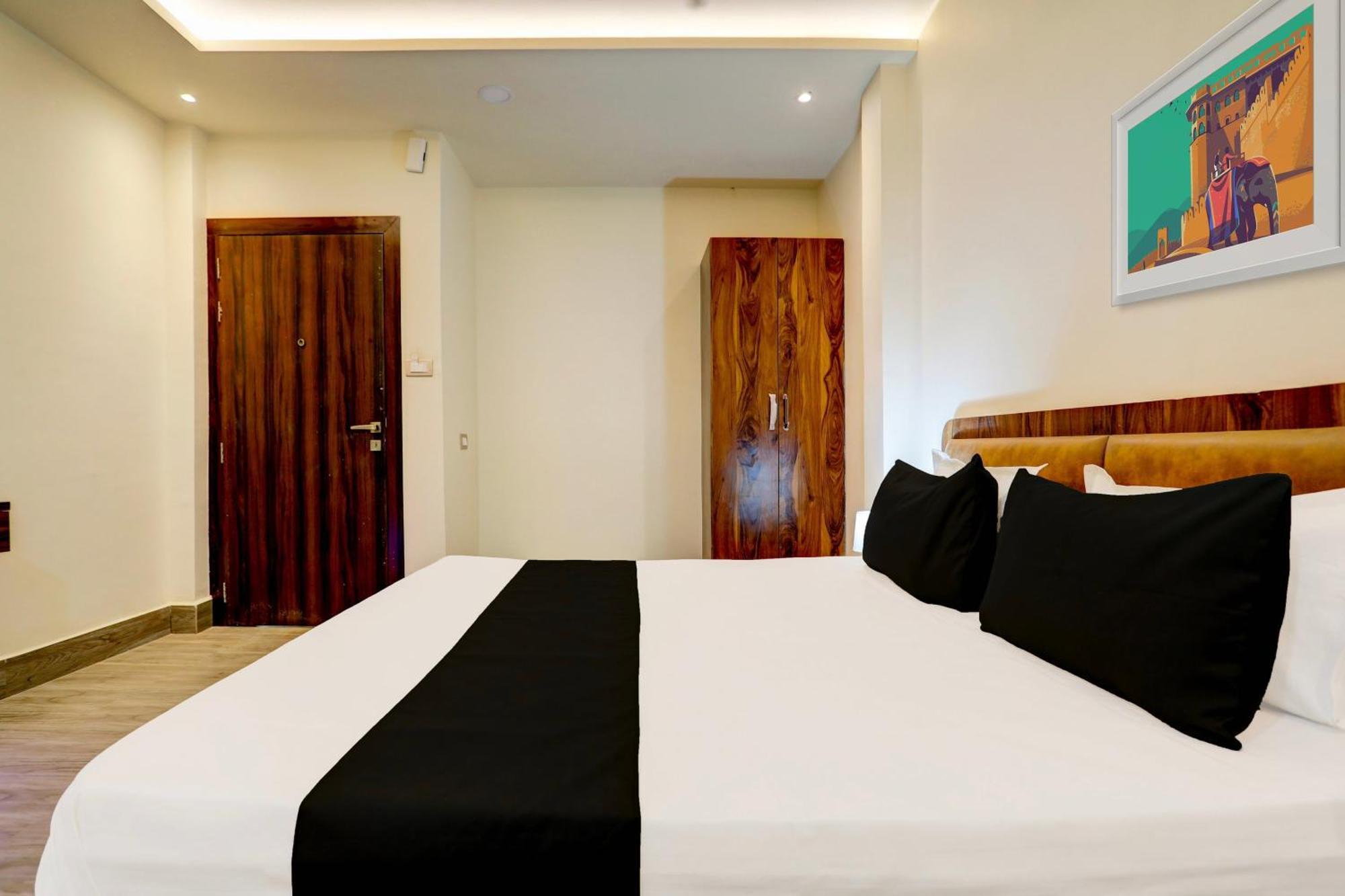 Hotel O Krishna Greens Kanpur Bagian luar foto