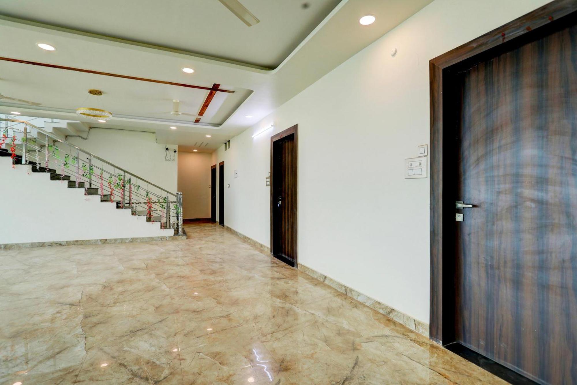 Hotel O Krishna Greens Kanpur Bagian luar foto