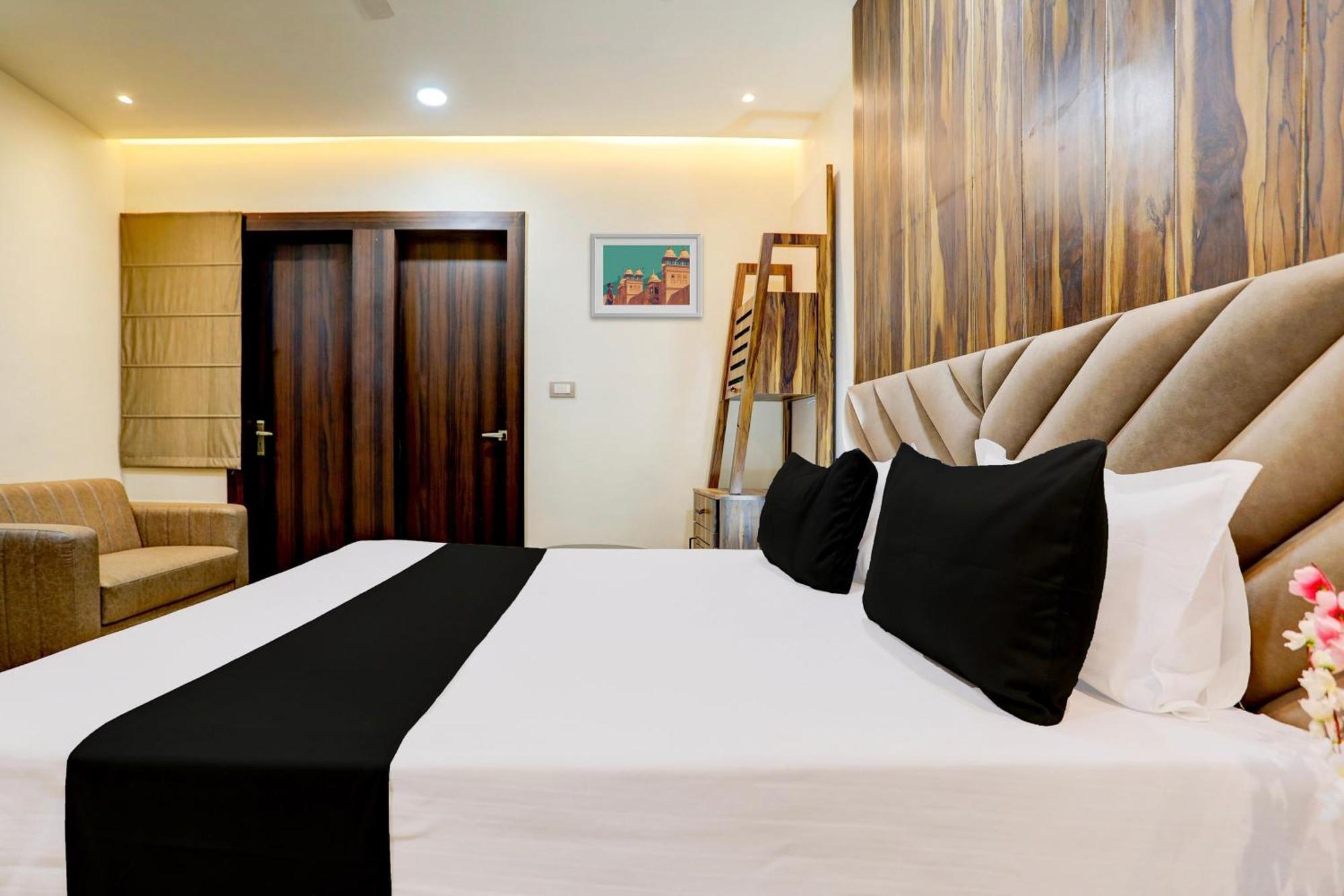 Hotel O Krishna Greens Kanpur Bagian luar foto
